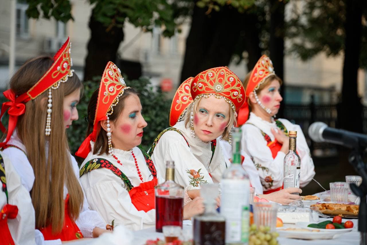 Спектакль «Баба Шанель»
